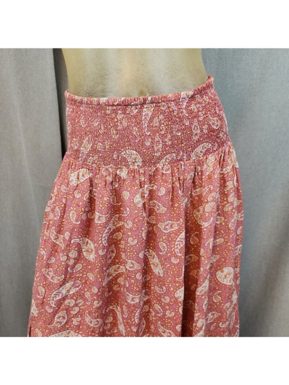 Italian Connection Pink Paisley Elastic Waist Midi Skirt MEDIUM LARGE Side Slit - Picture 2 of 7